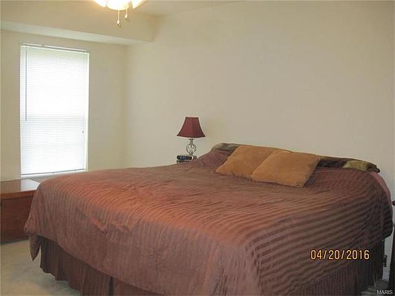 5th image of 30 Spanish Oak Ct
