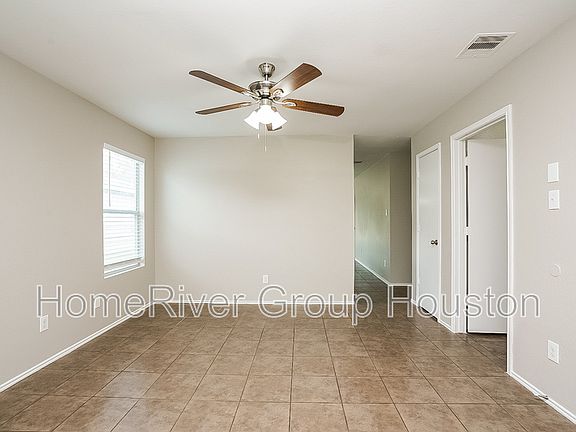 5th image of 19135 Jordans Landing Ln