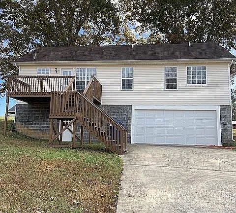 2nd image of 2881 Benton Pike NE