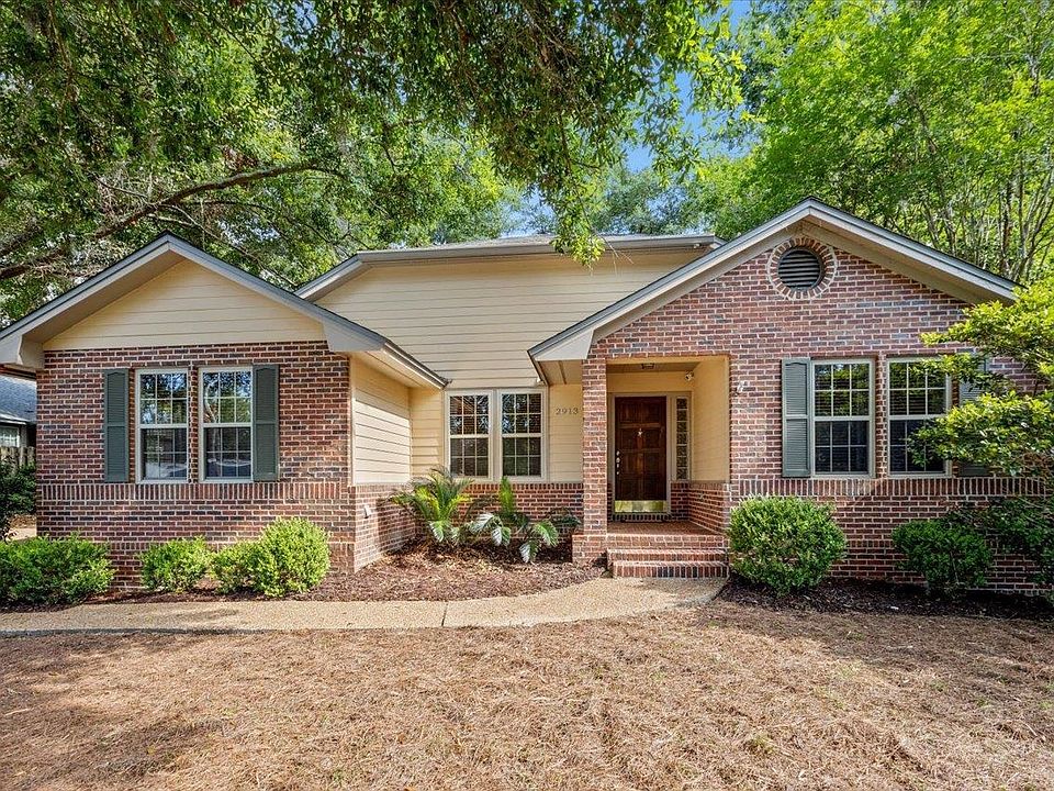 1st image of 2913 Guinevere Ln