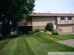 6827 Macbeth Cir, Woodbury, MN 55125