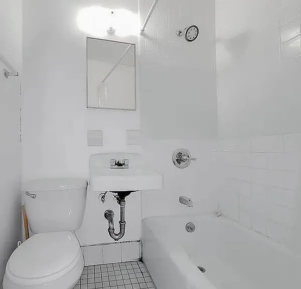 216 E 90th St #4FW — Photo 4