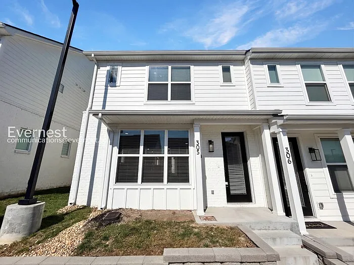 Building Photo - 305 Jeffries Way