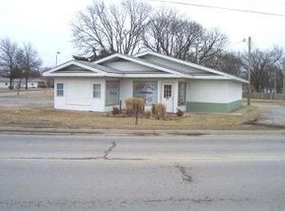 102 E South St, Arma, KS 66712