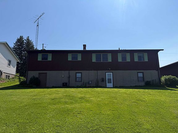3rd image of 421 Prospect St