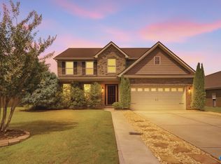 3011 Magnolia Leaf Cir SE, Owens Cross Roads, AL 35763