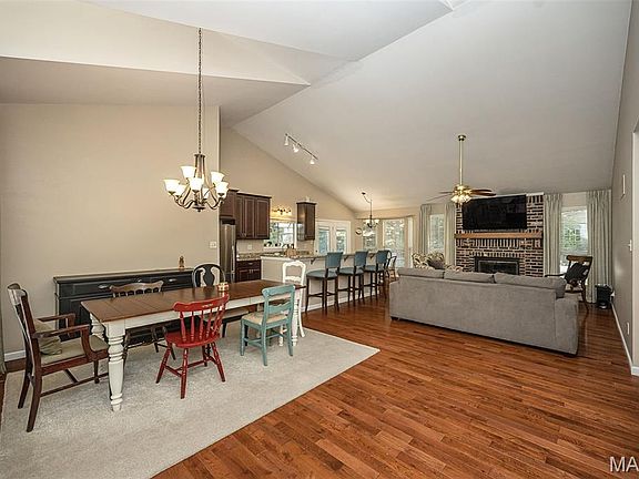 3rd image of 16575 Thunderhead Canyon Ct