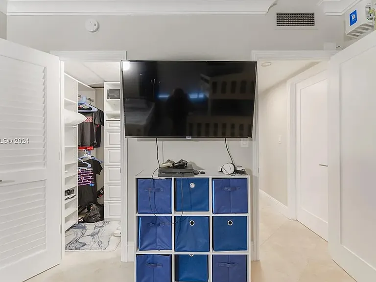 1985 S Ocean Dr #10E — Photo 15