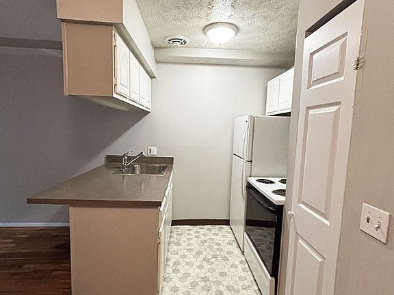 3rd image of 714 Clifton Colony Dr #615-18