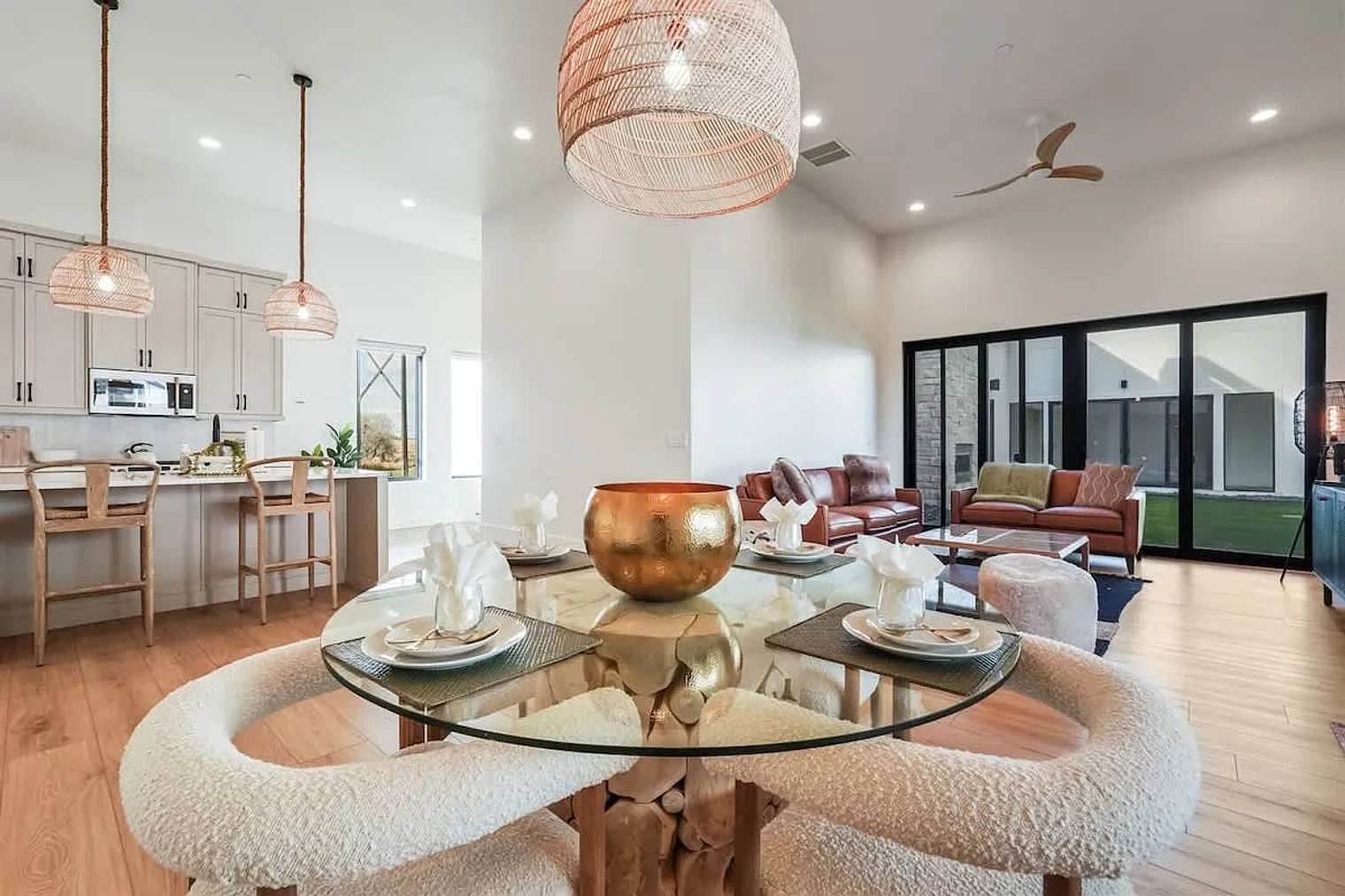 1 bed, 1.0 bath, $6,904 — Photo 3