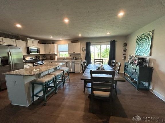 4th image of 5638 Millbrook Dr