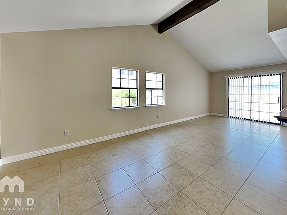 4th image of 609 Spyglass Ln