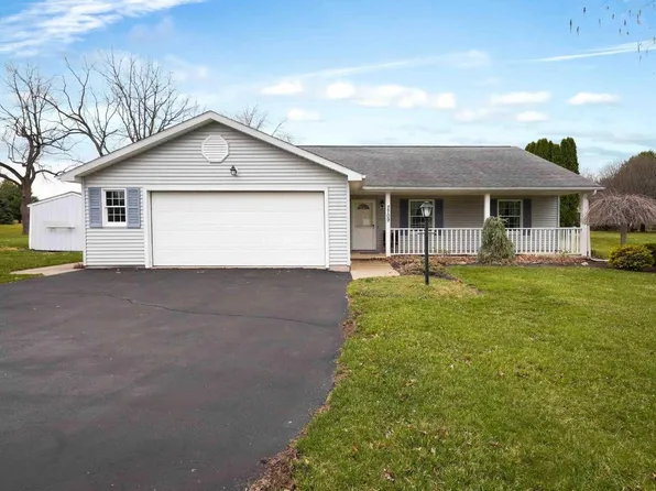 7709 Patten Tract Rd, Sandusky, OH 44870