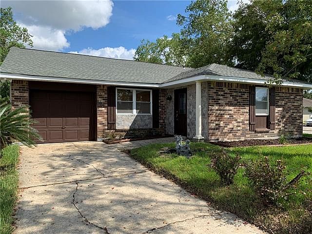 1st image of 2500 Canyon Dr