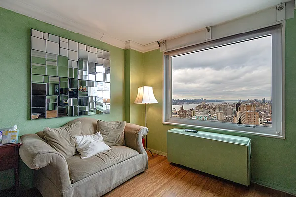 Rented by FirstService Realty (legacy) | media 38