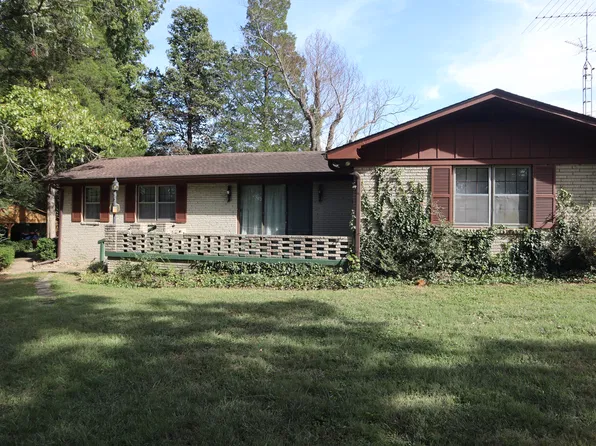 537 L C Carr Rd, Bowling Green, KY 42101