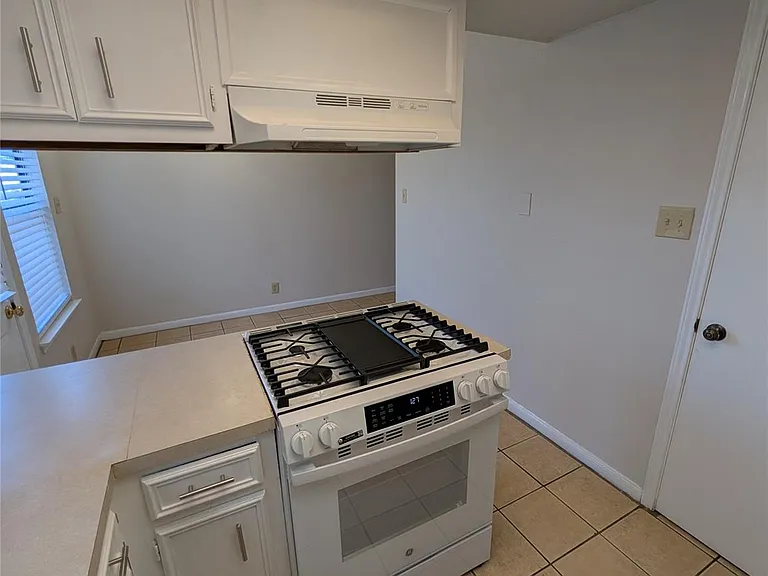 7800 Northcrest Blvd #204 — Photo 11
