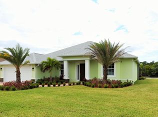 370 SW Vista Lake Dr, Port Saint Lucie, FL 34953