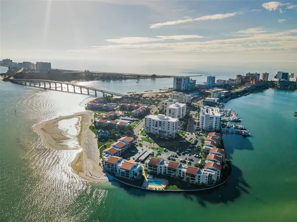 855 Bayway Blvd APT 802, Clearwater, FL 33767