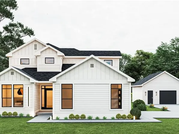 117 Lake St #A, Chesapeake, VA 23323