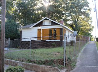 2063 McPherson Dr, East Pt, GA 30344