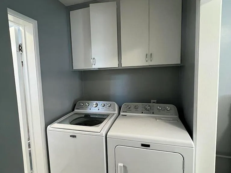 253 E Center St — Photo 10