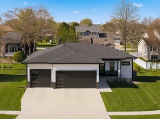 1803 Reese Rd, Cedar Falls, IA 50613