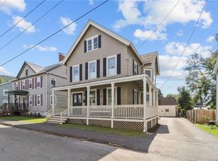11 Center St, Beacon, NY 12508