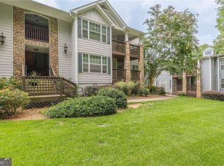 906 Madison Ln SE, Smyrna, GA 30080