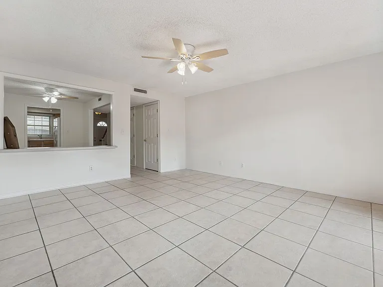 316 Georgetown Dr — Photo 10