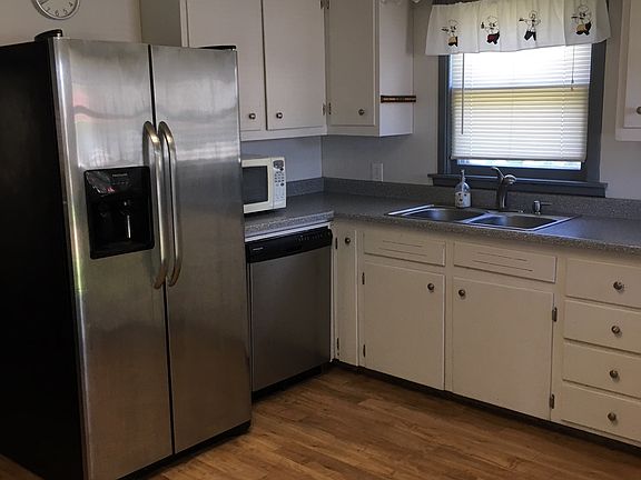stainless steel appliances
