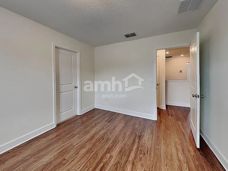 919 Walden Pond Dr — Photo 26