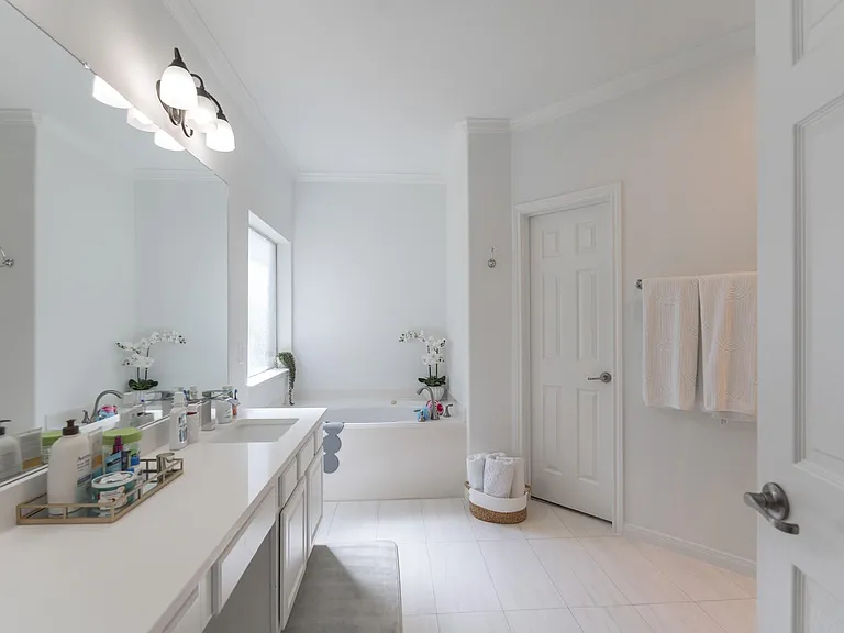 135 S Rocky Point Cir — Photo 21