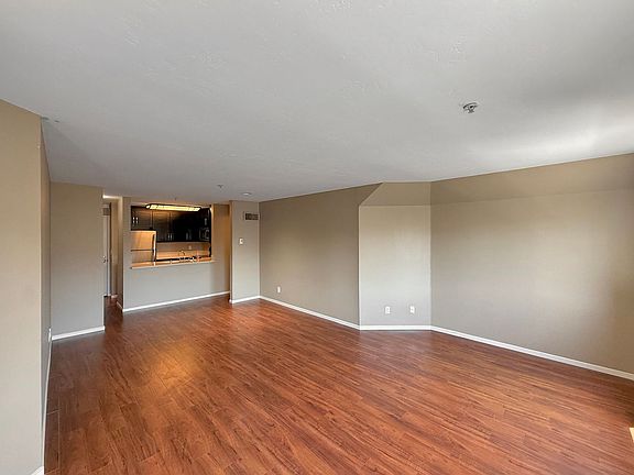 3rd image of 3550 Lebon Dr Unit 6419