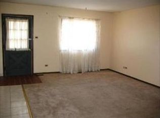 244 E Lincoln Ave, Glendale Heights, IL 60139