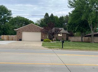 1004 W City Limits Rd, Yankton, SD 57078