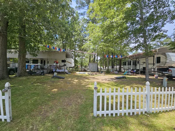 120 Whisper Wing Ln, Hertford, NC 27944