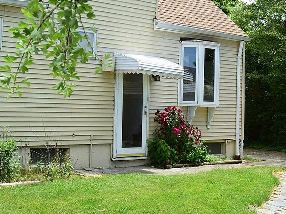 2nd image of 5766 Doris Dr