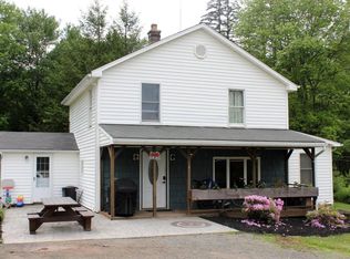 4 Shagbark Ln, Beach Lake, PA 18405