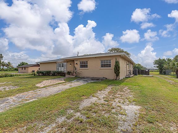 3rd image of 1009 NE 18th Street