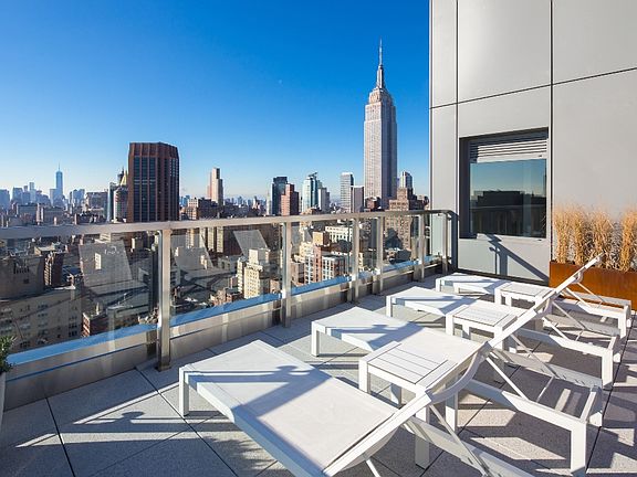 2nd image of 325 Lexington Ave APT 27A