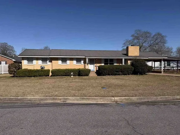 129 McVay Dr, Cochran, GA 31014