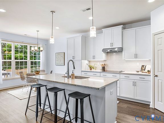 4th image of 7738 Clarey Ln