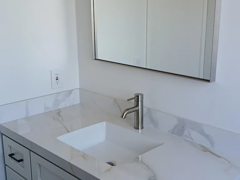 15 Carmel Dr — Photo 3