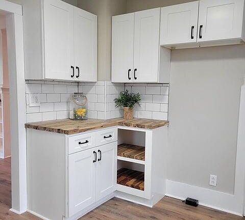 5th image of 1006 Pine St