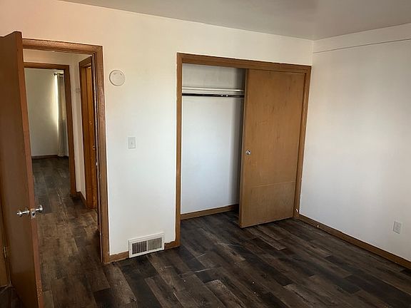 4th image of 2939 Dubuque St #5N