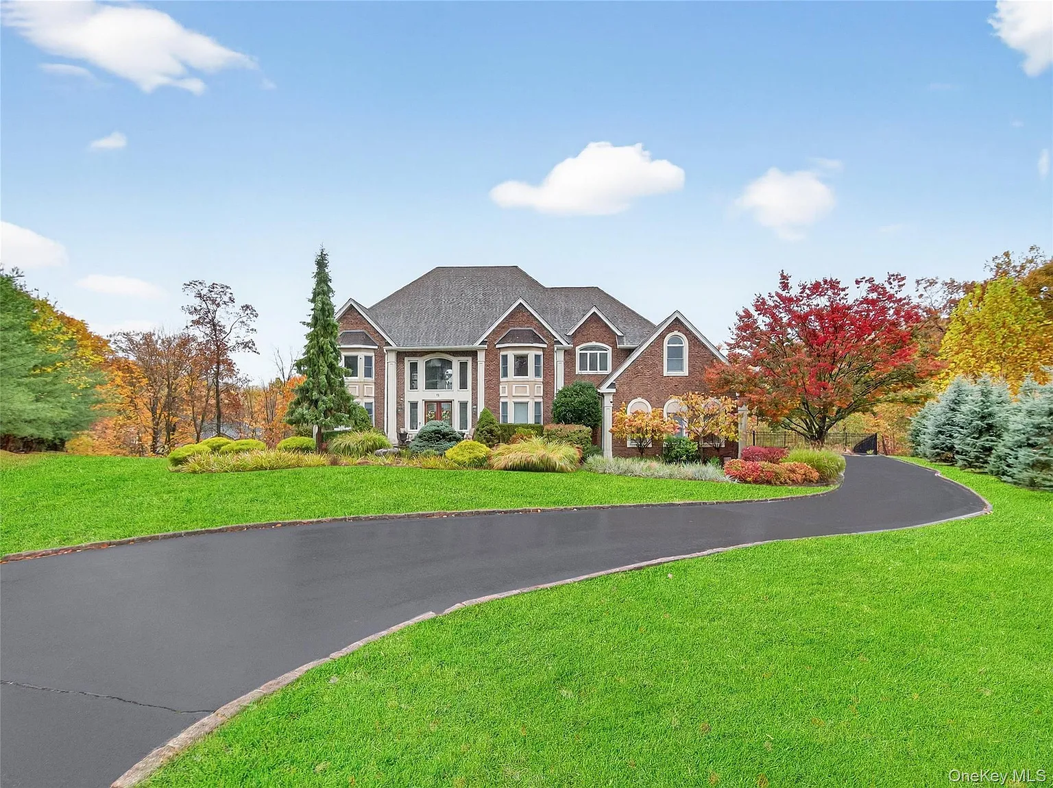 15 Beaver Pond Court photo 1