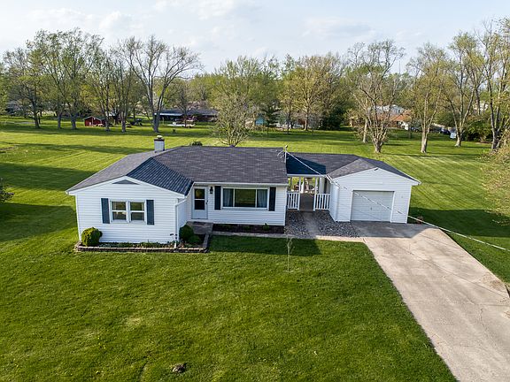 3rd image of 6136 Sherman Terrace Dr