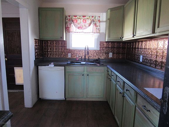 5th image of 906 N Orchard Ave