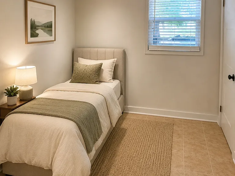 Revere Dr — Photo 15